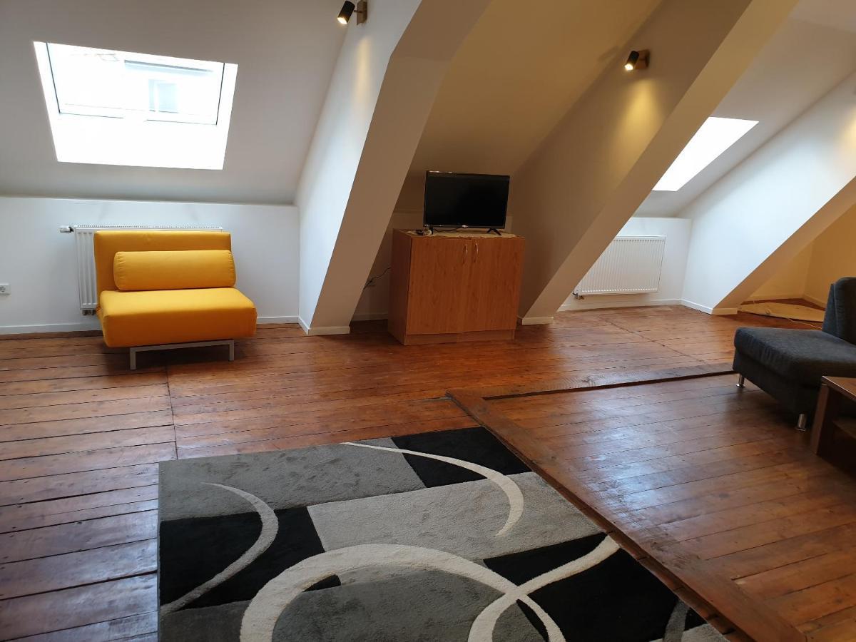 Nilos Apartment Diez Buitenkant foto